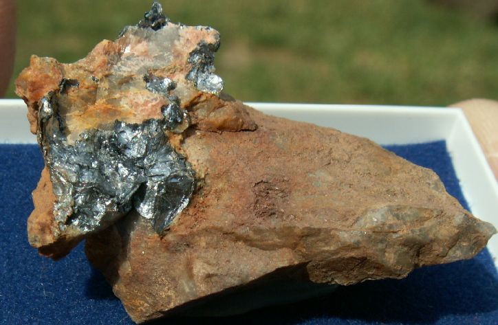 Molybdenite-1-hbt.JPG
