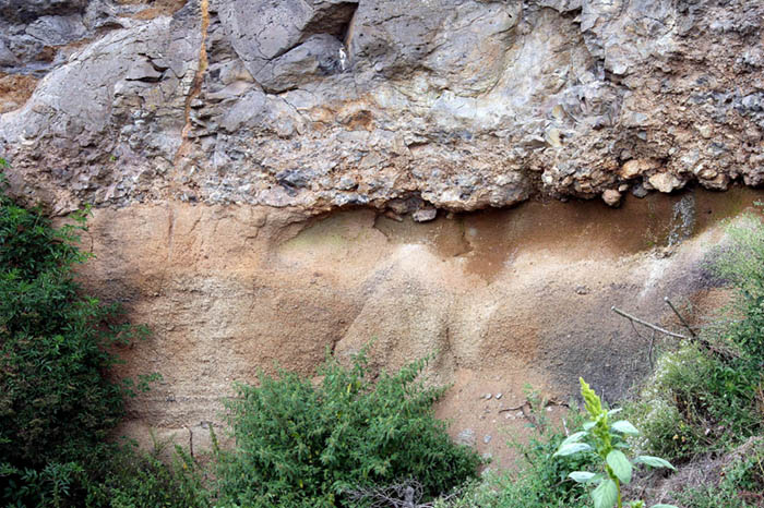 Fichier:Mont-Bar - 2.jpg