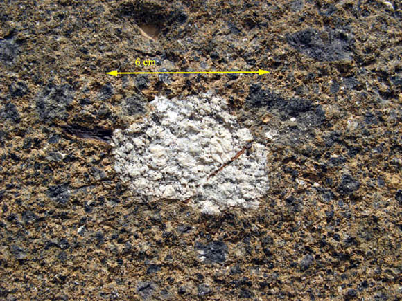 Fichier:Breche hyaloclastique 4.jpg