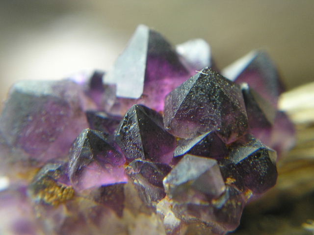 Fichier:Amethyste Pegut 1.jpg