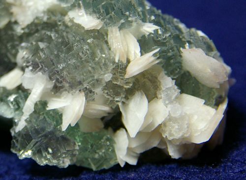 Fichier:Fluorite Voltennes 4.jpg
