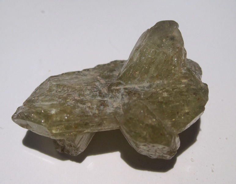 Fichier:Chrysoberyl-santa-tereza-bresil-1.jpg