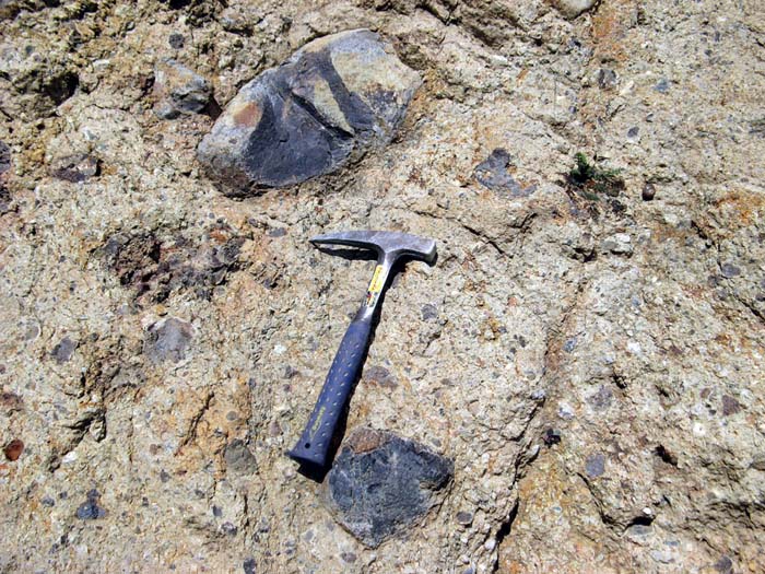 Fichier:Breche hyaloclastique 8.jpg