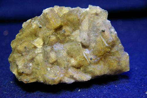 Fichier:Fluorite Voltennes 5.jpg