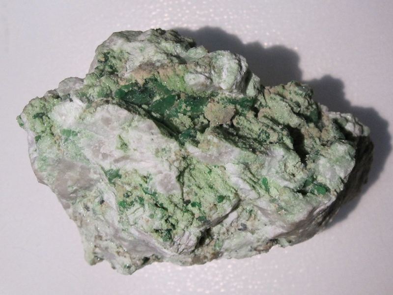Fichier:Grenat-andradite-thetfort-mine-quebec-canada-1.jpg