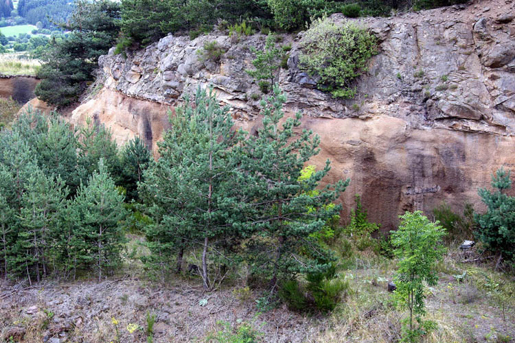 Fichier:Mont-Bar - 1.jpg