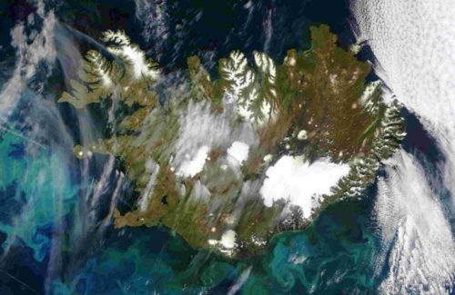 Iceland.A2004173.1250.148Phytoplankton bloom June 21, 2004off Iceland.jpg