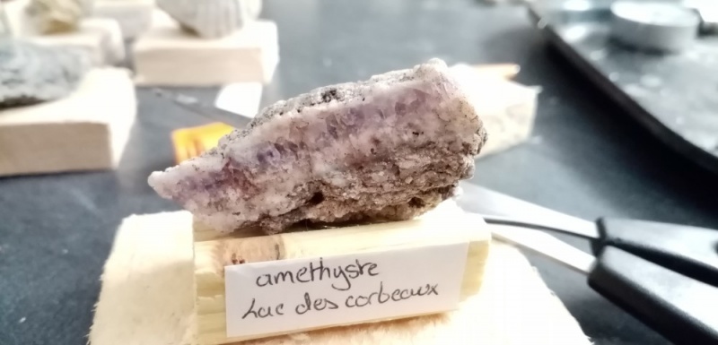 Fichier:Amethyste lac des corbeaux 1.jpg